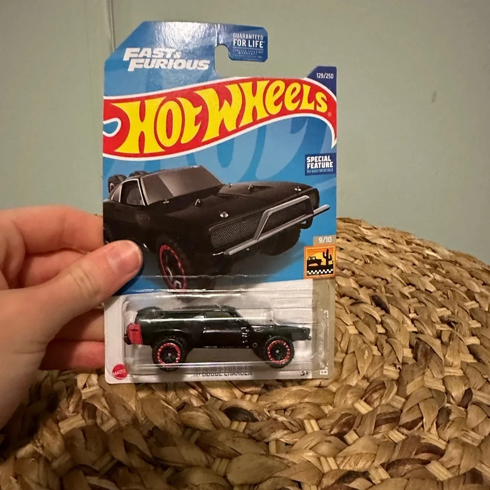 HOT WHEELS ‘70 DODGE CHARGER BAJA BLAZERS